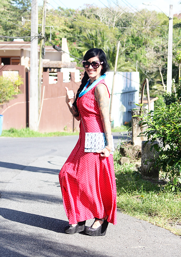 traje_rojo